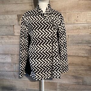 Chico’s women’s black and white zip up  jacket in size 2